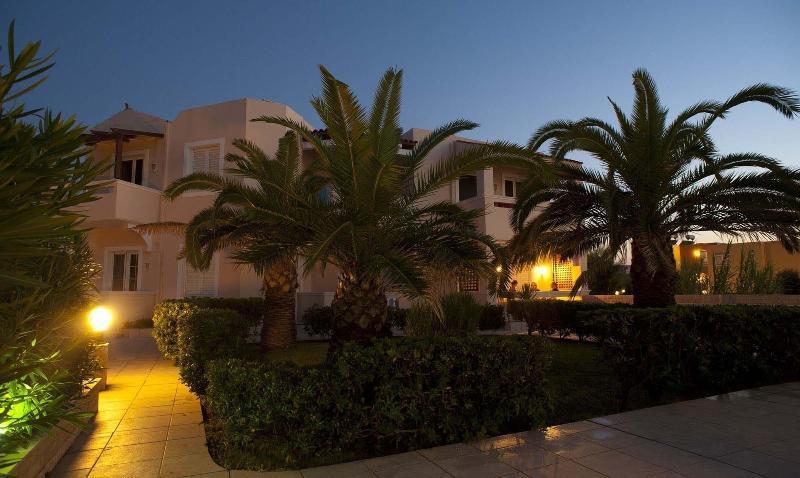 Hotel Caretta Beach 雅拉尼奥 外观 照片